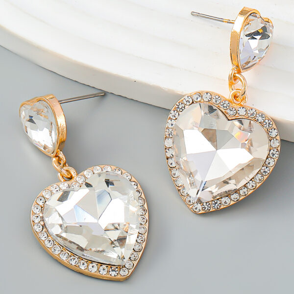 Wholesale Colored diamond studded heart-shaped earrings