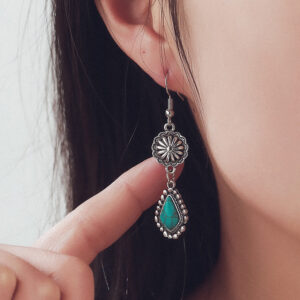 Wholesale Bohemian vintage carved turquoise earrings