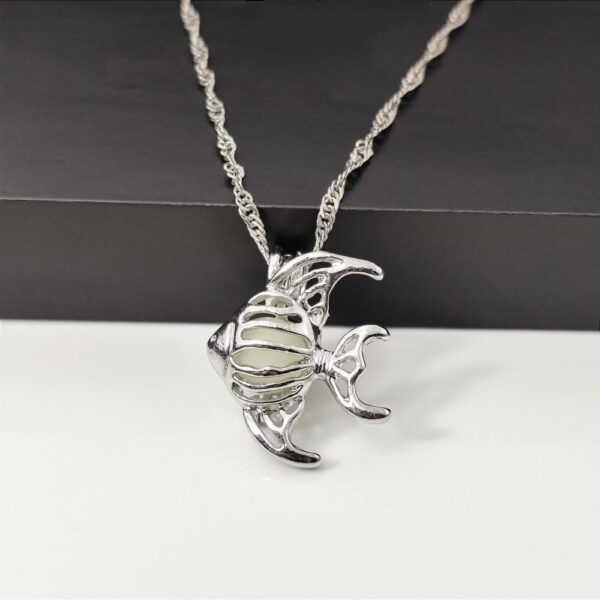 O1CN01LqmsdS2IVKeCqBpry_3919529291-0-cib Wholesale Alloy Luminous Small Fish Necklace Summer