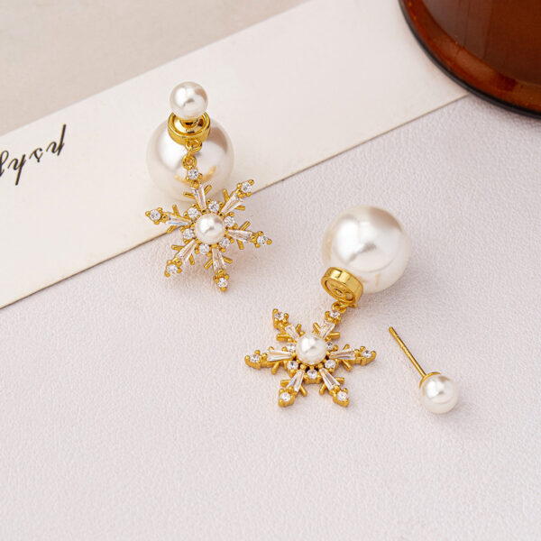 Wholesale Christmas Snowflake Pearl Silver Needle Earrings