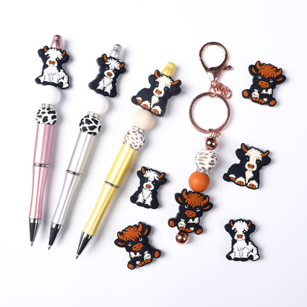 O1CN01Lu8zKq1CRJV8ri5vU_2217794230077-0-cib Wholesale 20pcs Animal Highland Cattle Silicone Children's Grinding Rod Dental Glue Anti Falling Chain Loose Beads