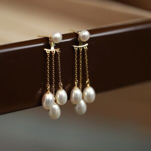 Wholesale Pearl Long Retro Fashion Niche Simple Earrings