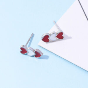 Sanai heart stud earrings