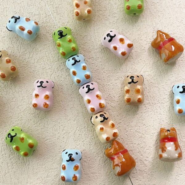 Wholesale Hand-painted ceramic color puppy Akita dog loose beads handmade DIY beaded bracelet necklace accessories