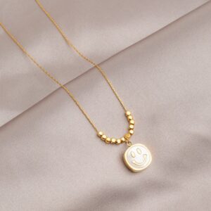 Gold square smiley mother-of-pearl necklace