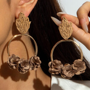 31715-ear-brown-EP