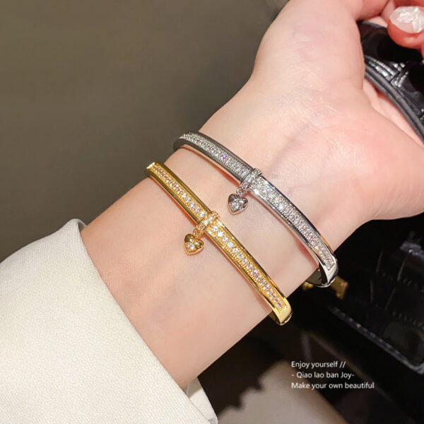 Wholesale 18k genuine gold electroplated zircon heart-shaped buckle bracelet