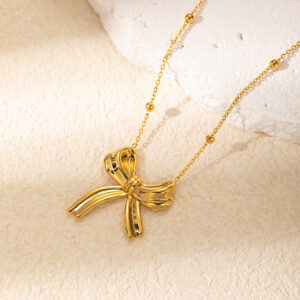 Crooked bow necklace#1