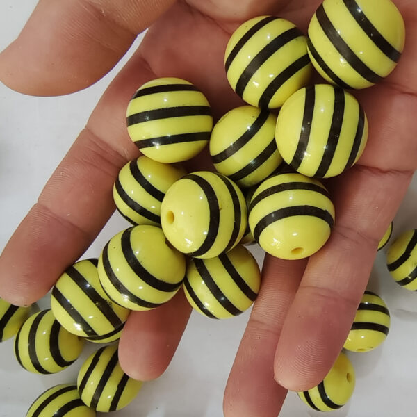 O1CN01MHgCLW1QErIFGHErf_2201245431945-0-cib Wholesale 5pcs 20mm Acrylic Yellow Bee Stripe Print Beads