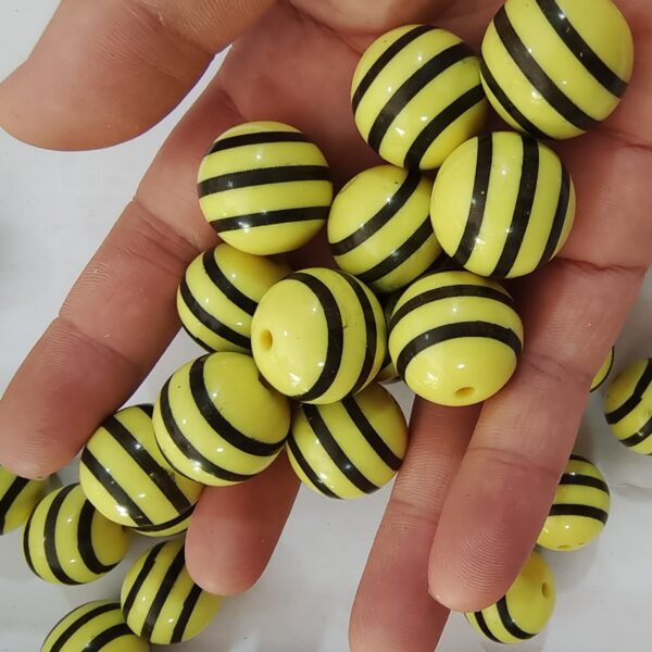 O1CN01MHgCLW1QErIFGHErf__2201245431945-0-cib Wholesale 5pcs 20mm Acrylic Yellow Bee Stripe Print Beads