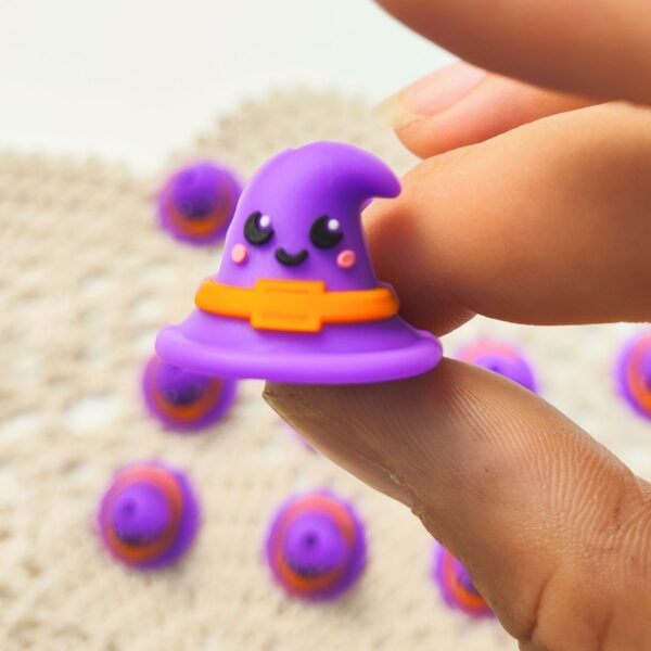 O1CN01MIhqcR2FO3gVHUs5G_2216349148869-0-cib Wholesale 10pcs 3D Hot Selling Halloween New Witch Hat Three-dimensional Silicone Cartoon DYI Beads