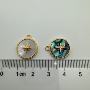 Eight-pointed star (white shell)