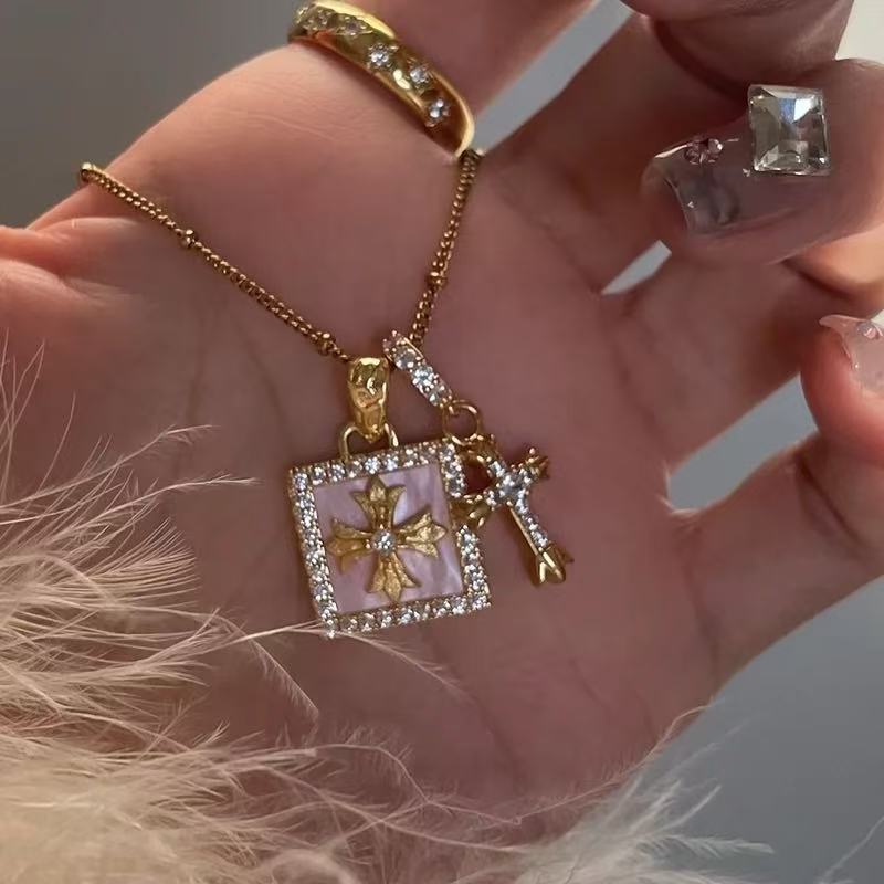 Wholesale Cross solid dice pendant necklace