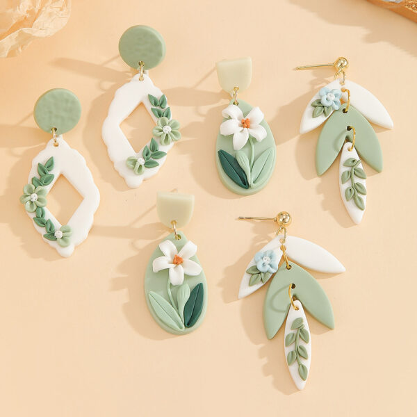 Wholesale Handmade Girl Forest Flower Soft Ceramic Earrings