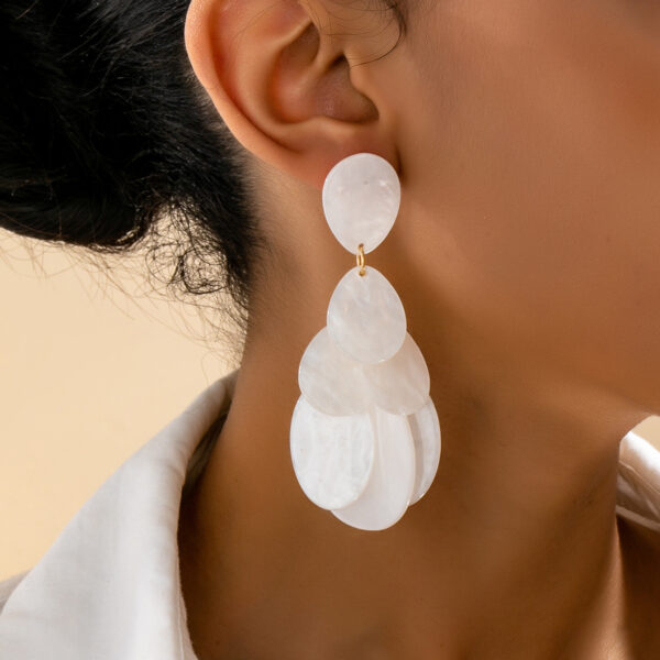 Wholesale White acrylic tassel flower long earrings