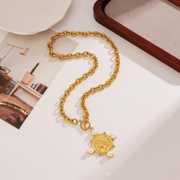 Wholesale stainless steel necklace portrait fine polishing vacuum necklace