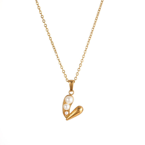 Wholesale Pearl Casting Love Pendant Titanium Steel Necklace
