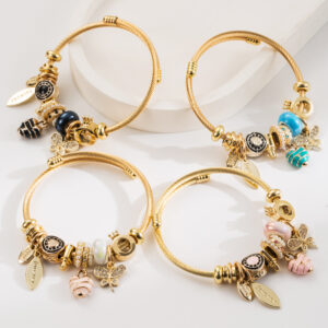 O1CN01NIai0F2LDsYqxoxWm_2206398079659-0-cib Wholesale Diamond studded heart-shaped butterfly adjustable stainless steel bracelet