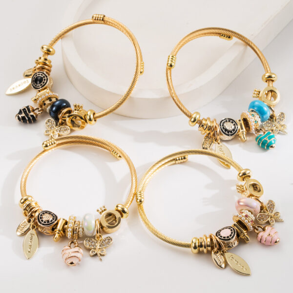 Wholesale Diamond studded heart-shaped butterfly adjustable stainless steel bracelet