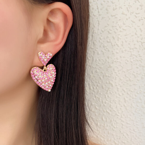 Wholesale love inlaid pearl diamond alloy earrings