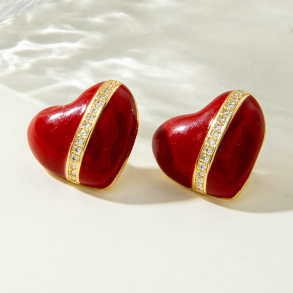 Wholesale Autumn and Winter Retro Diamond-Encrusted Peach Heart Earrings