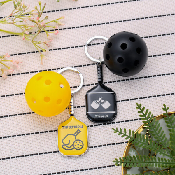 Wholesale Creative Pickleball Paddle Zinc Alloy Keychain
