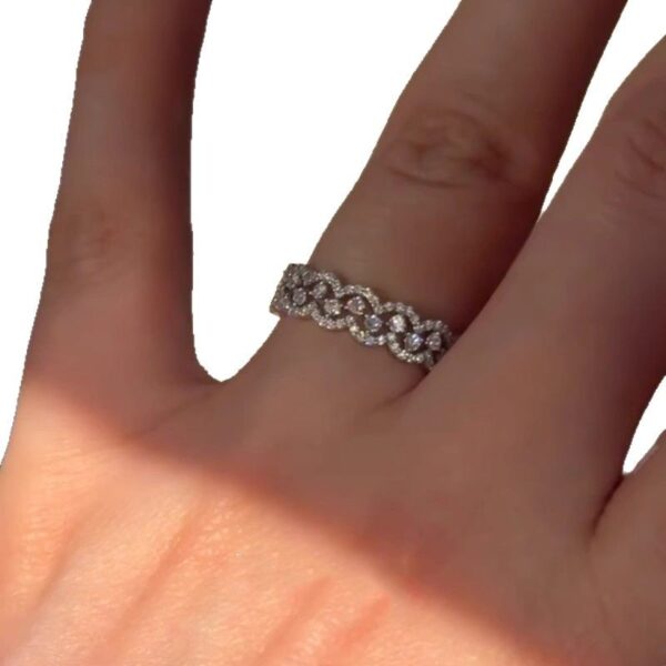 Wholesale Light Lace Flash Diamond Ring Exquisite Design Luxury Ring