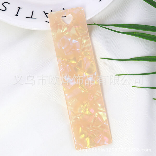 Wholesale Texture acrylic peach heart hanging rope bookmark