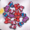 O1CN01NnXbgy1pLbgZYN6KH_2217666445344-0-cib Wholesale Random 100pcs Valentine's Day Color Cartoon Focal Beads