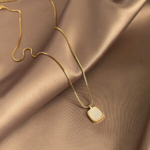 Square real shell necklace