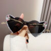 O1CN01Np5JmK22DtzSKSeA7_2917127087-0-cib Wholesale Diamond studded heart-shaped lens sunglasses
