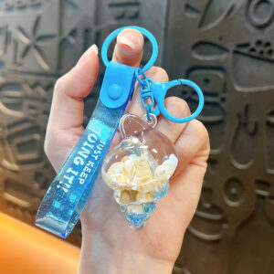 Blue-oil-filled small conch pendant