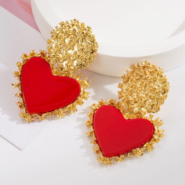 O1CN01NrAhMH2LDsYOBy9GV_2206398079659-0-cib Wholesale Vintage resin heart-shaped pendant earrings