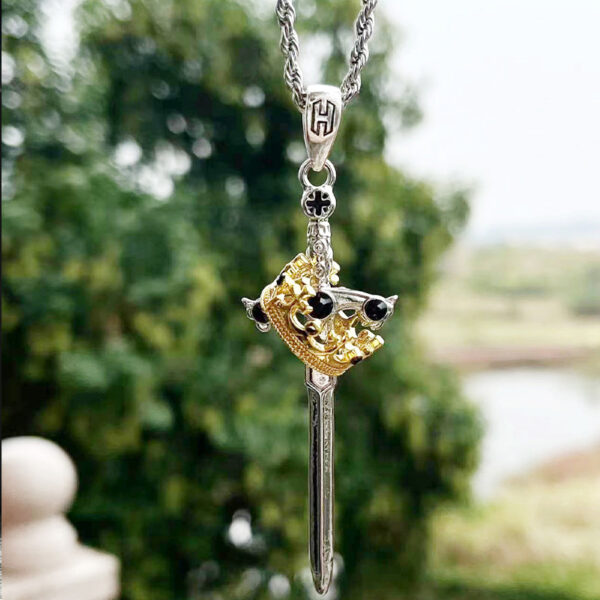 O1CN01OCO1NV1g3RGEqzXJ6_2217541994086-0-cib Wholesale Retro Stylish Gothic Sword Pendant Stainless Steel Necklace