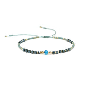Bls250014a-blue apatite