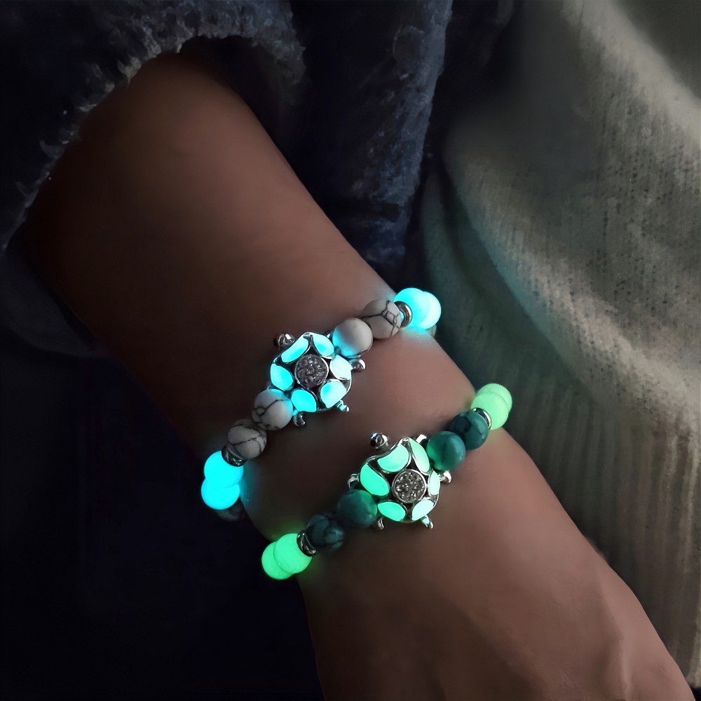 Wholesale Luminous Little Elf Turquoise Beads Paired With A Cute Little Turtle Bracelet.