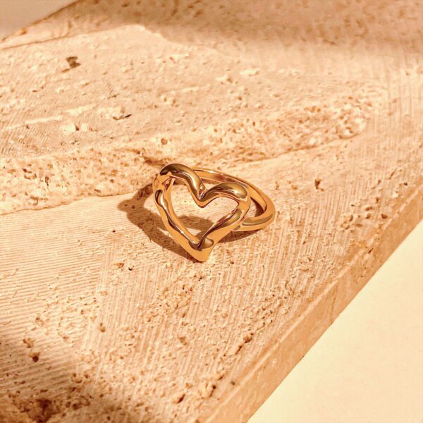 O1CN01OHqDz52L6YDGeJNue_3433819643-0-cib Wholesale Hammer patterned heart-shaped gold-plated non fading ring