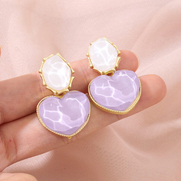Wholesale Blue contrasting water ripple heart-shaped geometric earrings