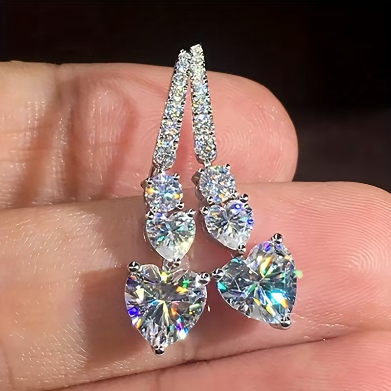 Wholesale Explosive Internet Celebrant Heart-shaped Earrings Copper Platinum Plated Zircon Earrings Romantic Valentine's Day Gift Love Earrings