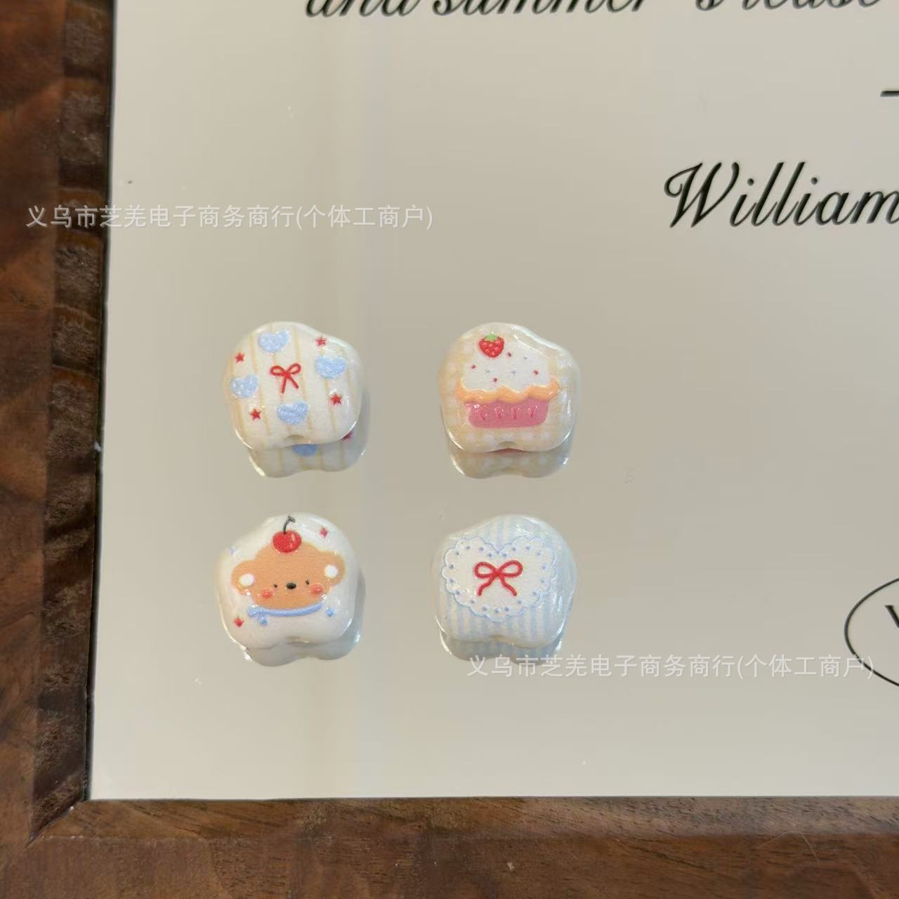 Wholesale Embossed Bow Cake Bear Frangipani Acrylic Beads