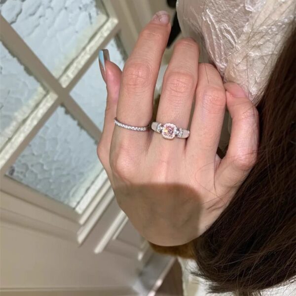 Wholesale Vintage Pink Sugar Cube Small Diamond Ring for Women, Socialite Style