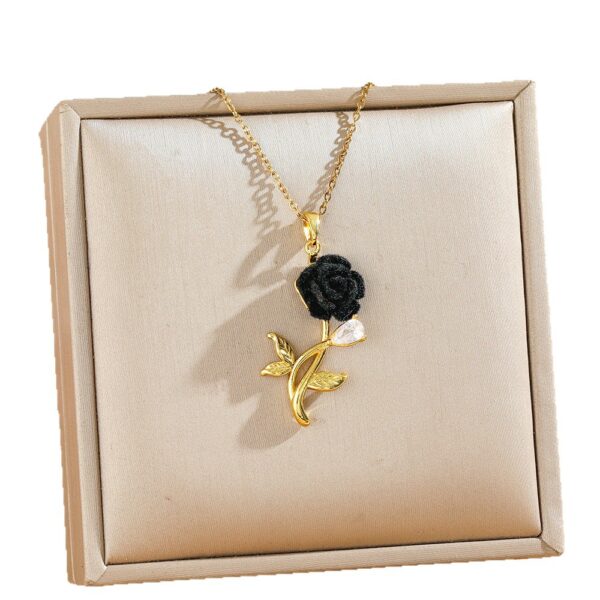 Wholesale Dark Heart Rose Gothic Wrapped Flower Heart-Shaped Clavicle Necklace
