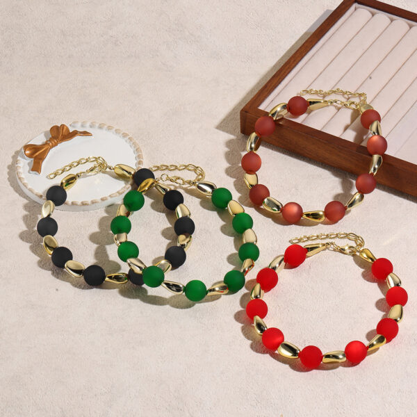 O1CN01Ov8PaA1VD60WFLKM5_2466522618-0-cib Wholesale Irregular acrylic geometric round necklace