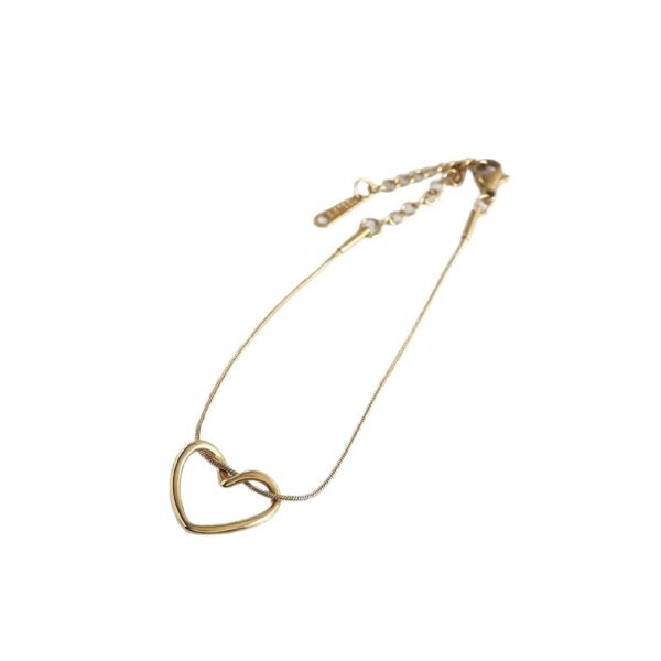 Wholesale Niche Hollow Heart Necklace