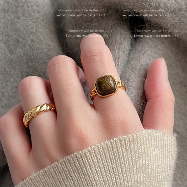 O1CN01PCmkZT1uSXeSvtujj_2207953796036-0-cib Wholesale Vintage Crown Rose Shaped Inlaid Zircon Adjustable Ring