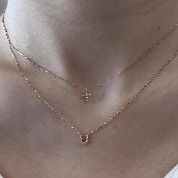 Wholesale Layered Light Luxury Fine Mini Cross Pendant Necklace