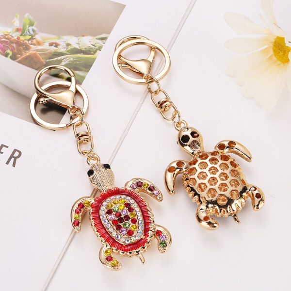 Wholesale Diamond studded turtle cute pendant metal keychain