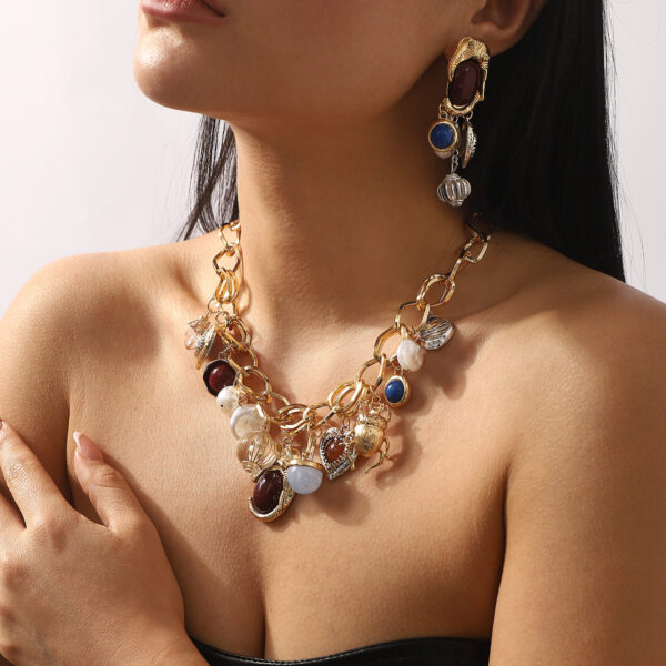 Wholesale E13226 ZA Creative Acrylic Alloy Resin Pendant Necklace