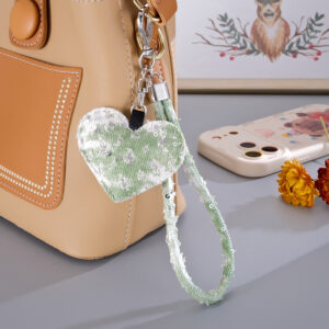 K–5621 Denim heart charm - meadow green / Pendant