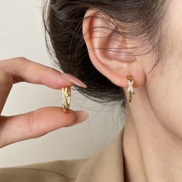 Wholesale Diamond-encrusted cross earrings, niche ear cuffs